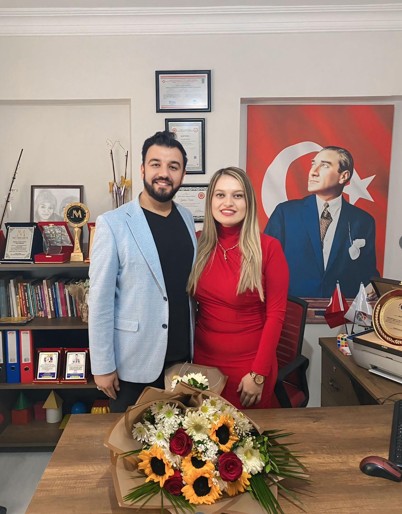 Aynı Yöne Bakan İki Kalp