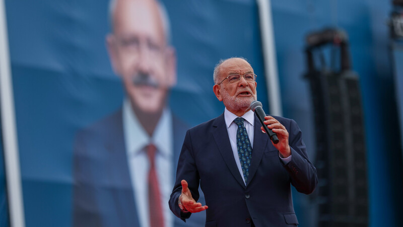İktidar, Mutlaka Değişmesi İcap Eden Bir Yapı Hâline Geldi. Mecburuz”