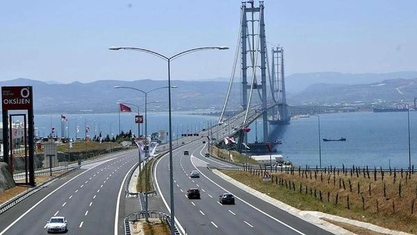 CHP Genel Başkan Yardımcısı Ahmet Akın dan Osmangazi Köprüsü'nde geçiş garantisi tutmadı