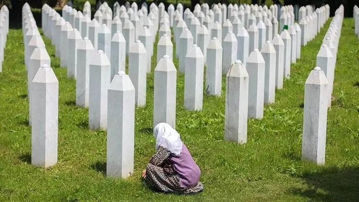 Tarihin kara lekesi: Srebrenitsa katliamı İkinci Dünya Savaşı'ndan Sonra Avrupa'daki En Büyük Soykırım: Srebrenitsa 