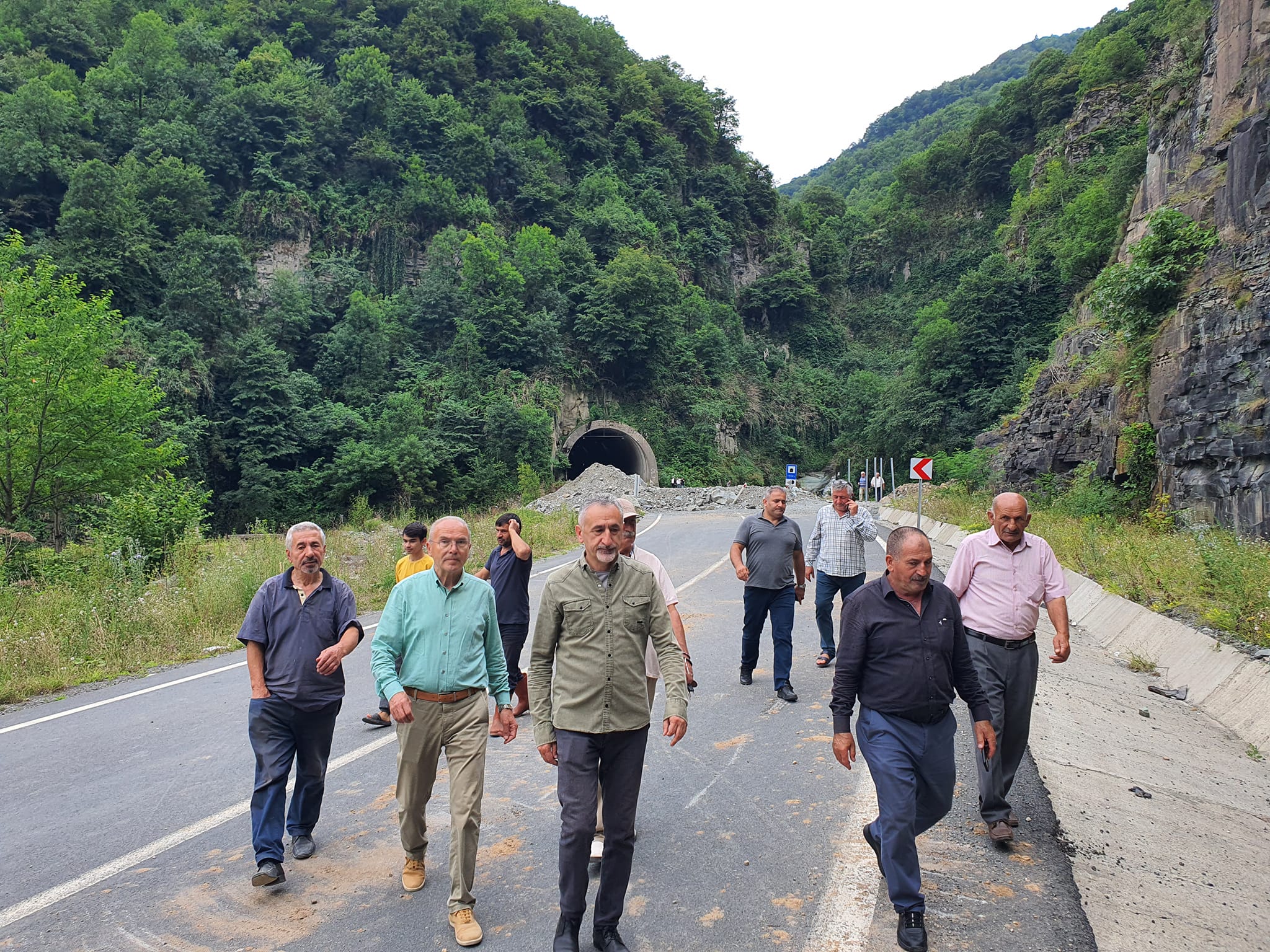CHP Ordu Milletvekili Mustafa Adıgüzel Selde çöken yol 21 gündür kapalı, bölge halkı mağdur çözüm arıyor