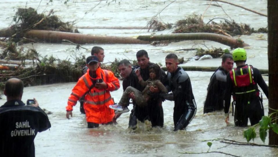 Kırklareli’nde dere taştı, 2 kişi hayatını kaybetti