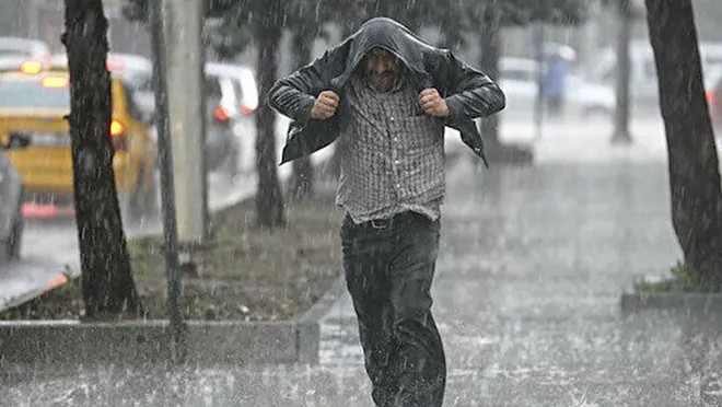 Meteoroloji Genel Müdürlüğünden 18 şehir için yağmur ve rüzgar uyarısı… İşte son hava durumu tahminleri