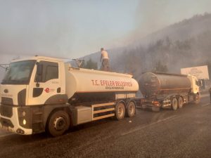 EFELER’DEN YANGIN SÖNDÜRME ÇALIŞMALARINA DESTEK