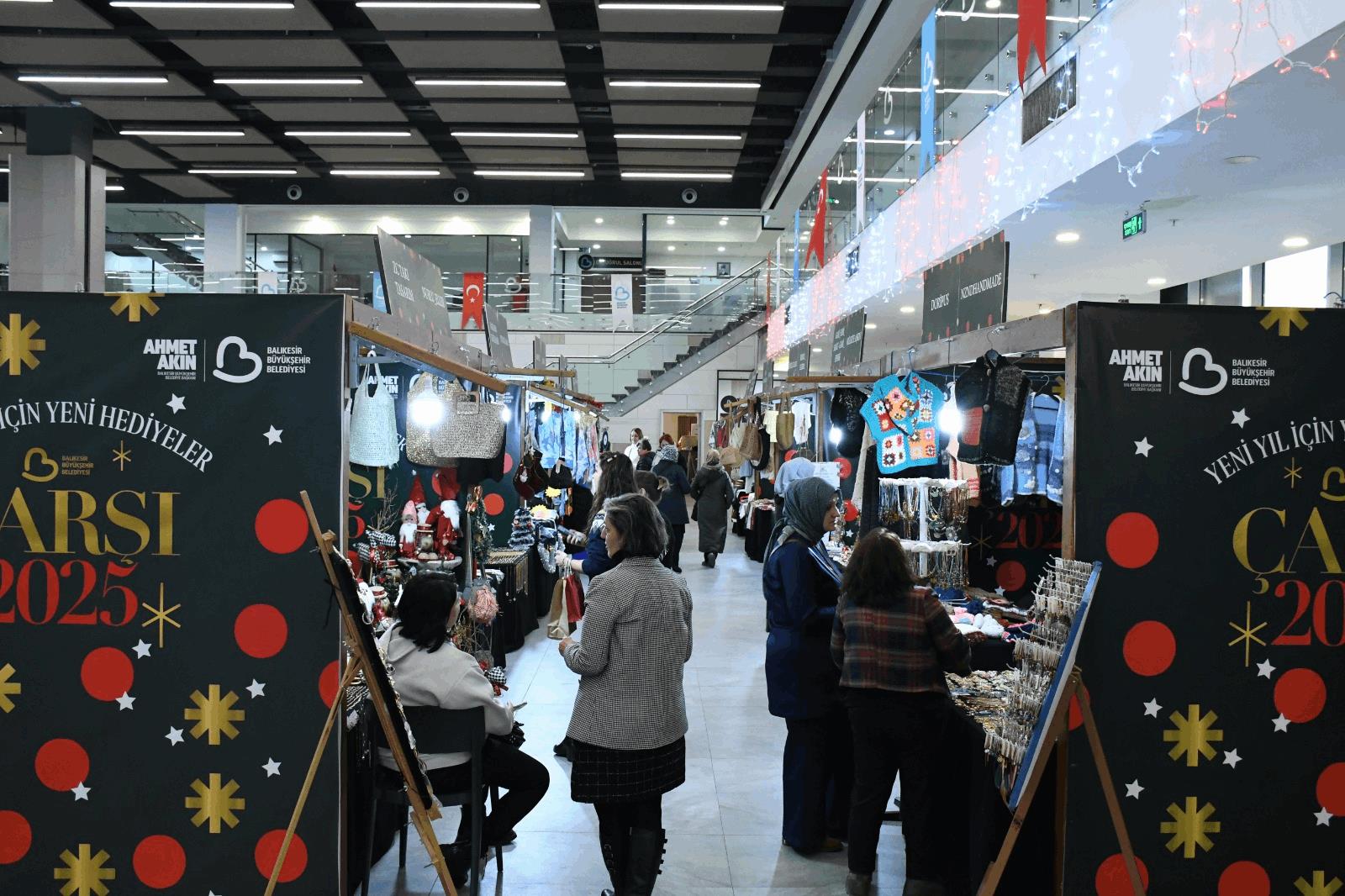 Balıkesir Büyükşehir Belediye Başkanı Ahmet AKIN Belediyemiz ve Kent Konseyi iş birliğinde hayata geçirilen ÇARŞI 2025, beş günde 20 bin ziyaretçi ağırladılar