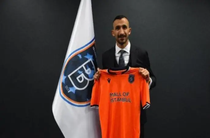 Mehmet Topal resmen Başakşehir'de