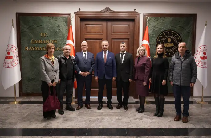 Atatürkçü Düşünce Derneği (ADD) Ümraniye Şubesi'nden Kaymakam Yüksel Çelik'e Ziyaret Gerçekleştırdiler.