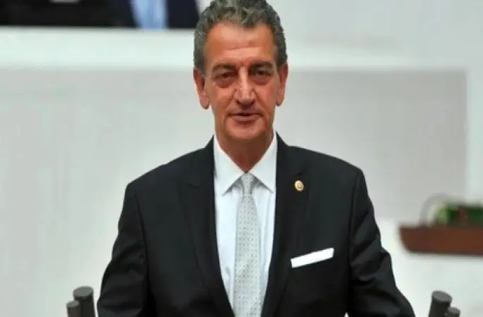 ATATÜRKÇÜ DÜŞÜNCE DERNEĞİ GENEL MERKEZİ 1 MAYIS BASIN ACIKLAMASI