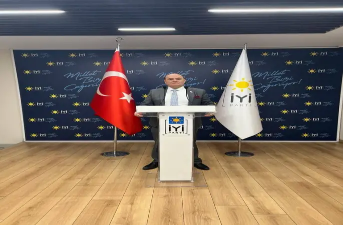 İYİ Partiden İSTİFALAR Avrupa İYİ Toplum Gönüllüleri Kurucu Divan Üyesi, 27. Dönem İYİ Parti İstanbul Milletvekili adayı, Alevi Bektaşi kanaat önderi Ali Aker devam ediyor