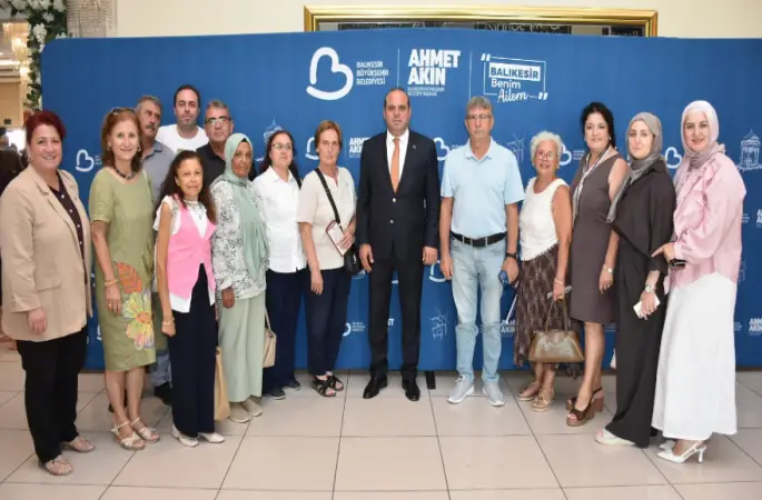 Balıkesir Büyükşehir Belediyesi'nden muhtarlara hizmet ve afet farkındalığı bilgilendirmesi