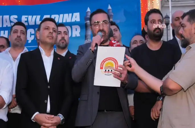 Beyoğlu Belediye Başkanı İnan Güney’e Sivaslı hemşehrilerinden destek geldi.