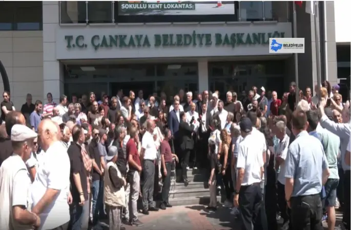 Çankaya Belediyesi'ne operasyon... Belediye Başkan Yardımcısı Çetin: "Bilgisayarların, dijital verilerin ve dosyaların kopyası tarafımıza teslim edilmedi"