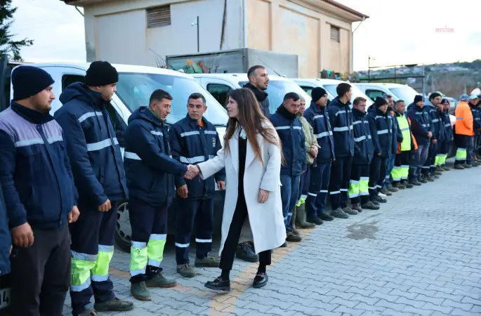 Çeşme Belediye Başkanı Lâl Denizli, personelinin yeni yılını kutladı: “Emekleriniz çok kıymetli” dedi.
