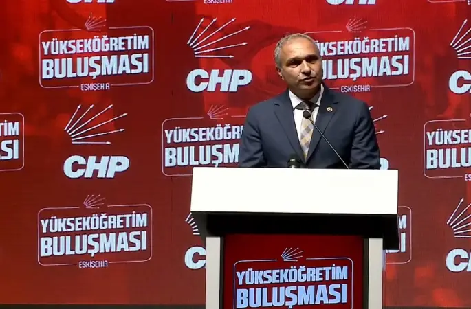 CHP Genel Başkan Yardımcısı Özçağdaş: "Türkiye’nin yükseköğretim sistemi artık gençlerimiz için bir gelecek vadedemez duruma gelmiştir" Dedi.