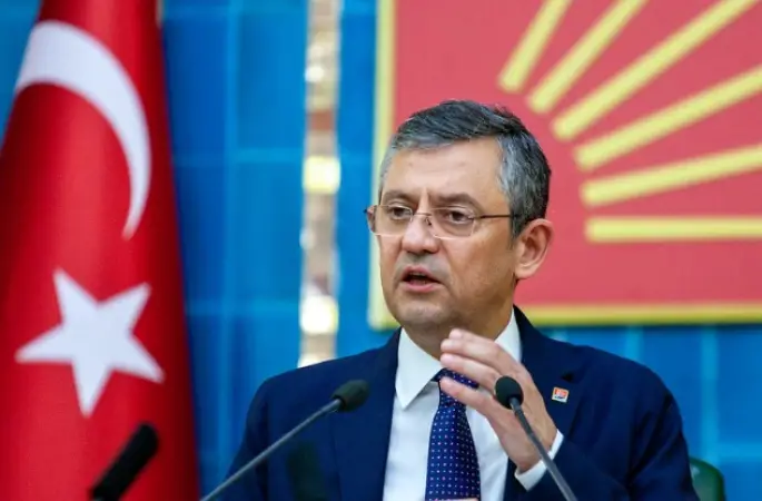 CHP GENEL BAŞKANI SN..ÖZGÜR ÖZEL CHP EYLEME BAŞLIYOR DEDİ