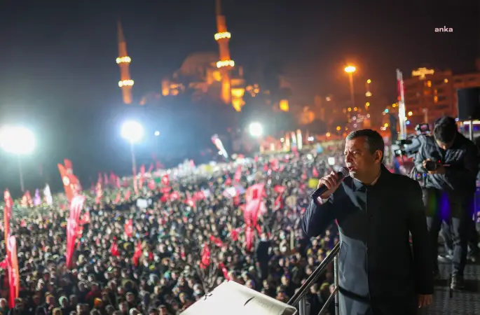 CHP Genel Başkanı Sn.. Özgür Özel Saraçhane’den seslendi: "Erdoğan, sen bu meydandan korkuyorsan, dedi