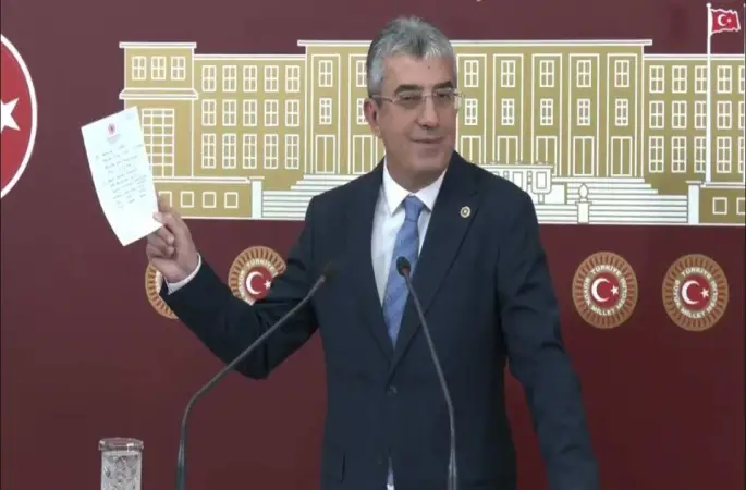 CHP Grup Başkan Vekili Gökhan Günaydın TBMM'de açıklamalarda bulundu.