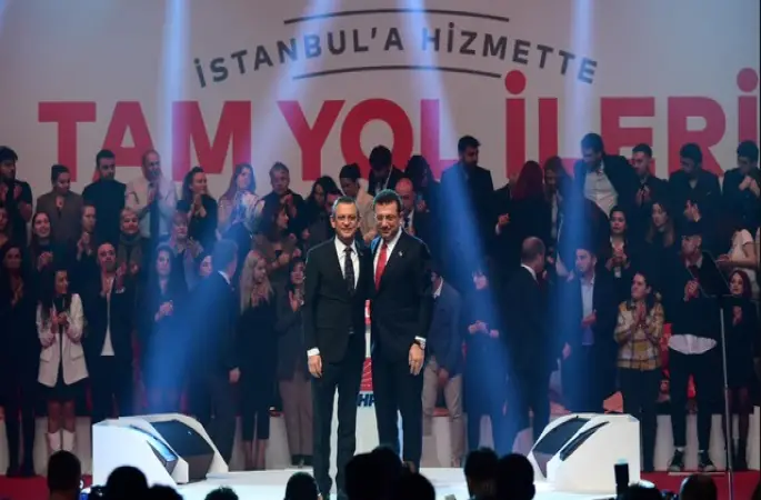 CHP İBB Başkan Adayı Tanıtım Toplantısı'nda CHP Genel Başkanı Özgür Özel  konuştu