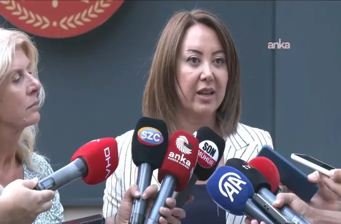 CHP 'İBB dava borsası'nı HSK'ye taşıdığını açıkladı.