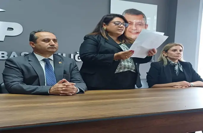 CHP ÜMRANİYE KADIN KOLLARINDAN ÇOCUK İSTİSMARI VE KADINA ŞİDDET OLAYLARINA KARŞI KAMUOYUNA BASIN  BİLDİRİSİ YAPILDI.