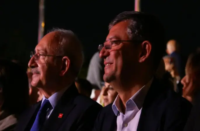 CHP'de kurultay trafiği: hızlandı Kılıçdaroğlu mu, Özel mi?