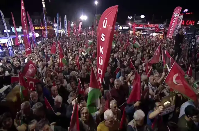 CHP'den ''Filistin'e Destek'' mitingi... Ekrem İmamoğlu: Devletler, Filistin meselesine toplumlardan ya daha farklı ya da çok geç tepkiler vermektedir