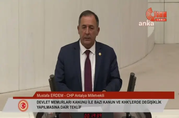 CHP'li Erdem'den iktidara 'Devlet Memurları Kanun Teklifi' tepkisi: "Bu torba kanun teklifi bu hâliyle de Anayasa'ya aykırılık taşımaktadır"
