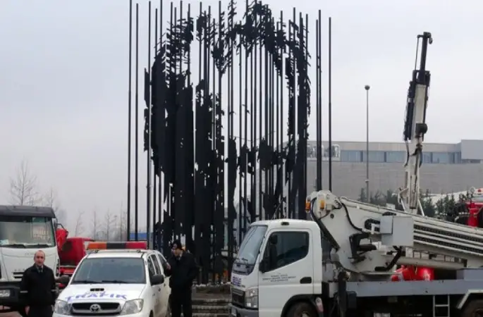 DUDULLU OSB ile İBB'nin ATATÜRK FİGÜRÜ KAVGASI