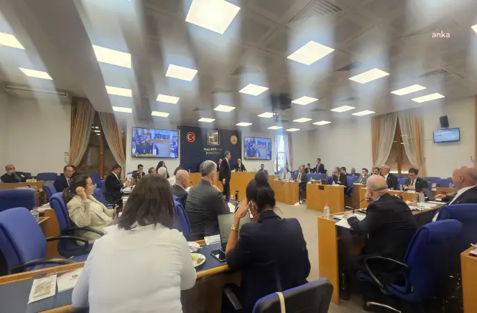 En düşük emekli maaşını 14 bin 469 TL'den 16 bin 881 TL'ye çıkaran düzenleme TBMM Plan ve Bütçe Komisyonu'nda kabul edildi