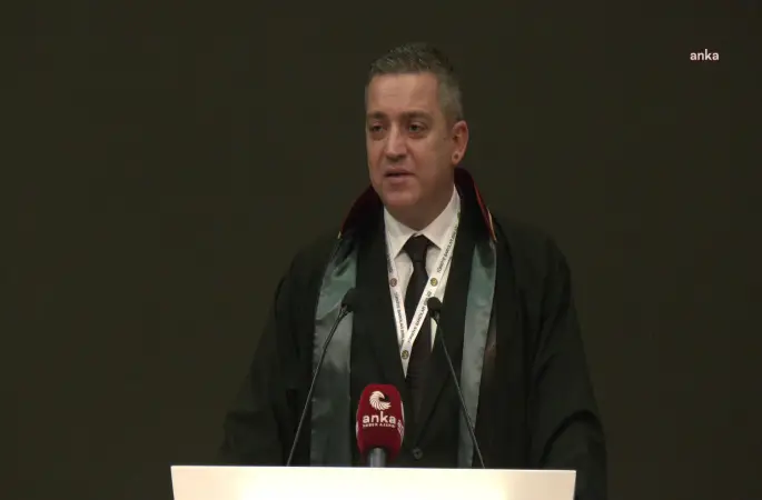 Fatih Altaylı gözaltına alındı...Barolar Birliği Başkanı Erinç Sağkan: Sadece bir gazeteciyi susturma çabası değil, halkın haber alma hakkına açık bir tehdittir.