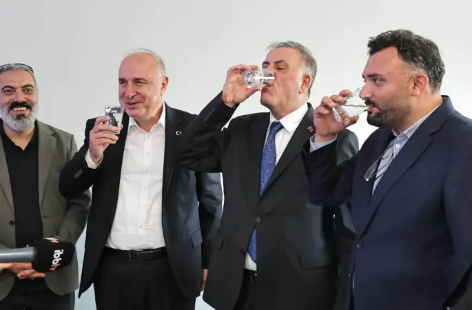 İBB Başkan Vekili Nuri Aslan ve İSKİ Genel Müdürü Doç. Dr. Şafak Başa, Terkos Yusuf Ziya Ortaç İçme Suyu Arıtma Tesisi'nde İncelemelerde Bulundu