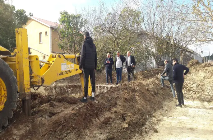 İSKİ Erken Bir Tedbir Daha Aldı. Çatalca Kestanelik Mahallesinin Artan Su İhtiyacı Nedeniyle Yeni Bir Kuyu Daha Hizmete açmaya çalışıyor.
