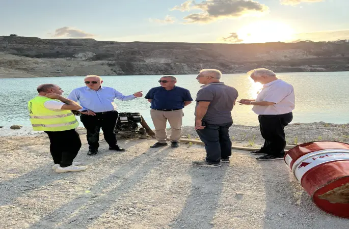 İSKİ Genel Müdür'ü Dr.Şafak BAŞA  Çatalca Muratbey Taş Ocakları Mevkiinde bulunan yaklaşık 1 milyon m3 temiz su Büyükçekmece gölüne aktarmaya başladık dedi