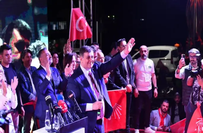İzmir’de yeni dönem Kadınlarla..