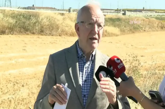 Kaboğlu’ndan, belediye başkanlarına gözaltılara tepki: "Anayasa ve hukuk dışı işlemlere imza atanlar bir gün sorumlu olacaklardır"