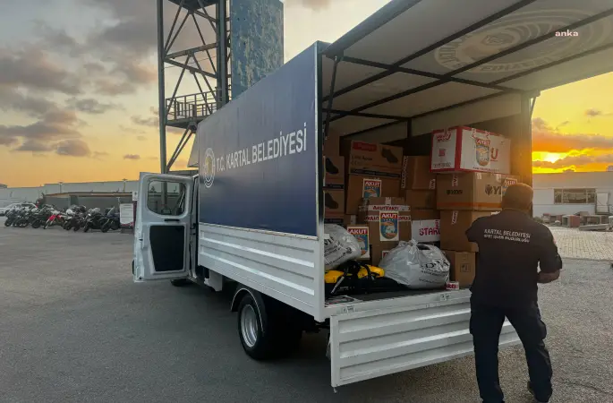 Kartal Belediyesi’nden Seferihisar’daki yangın söndürme mücadelesine destek