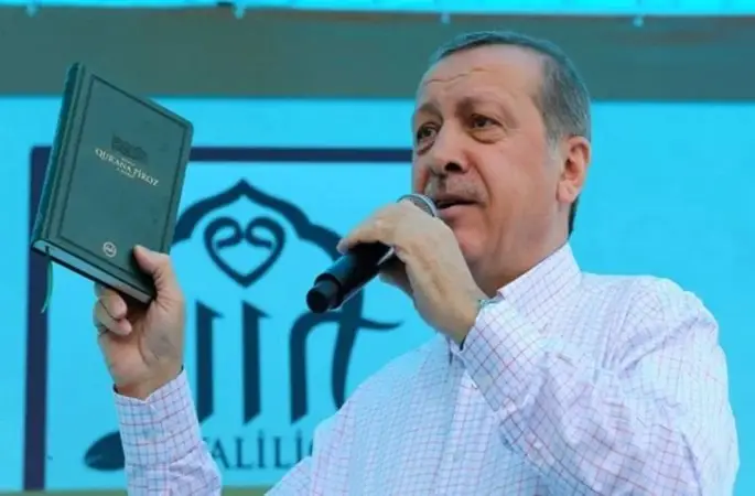 Kemal Kılıçdaroğlu’nun reklam filmini yayınlamayan devlet televizyonu TRT'de seçim namazı Yayını..