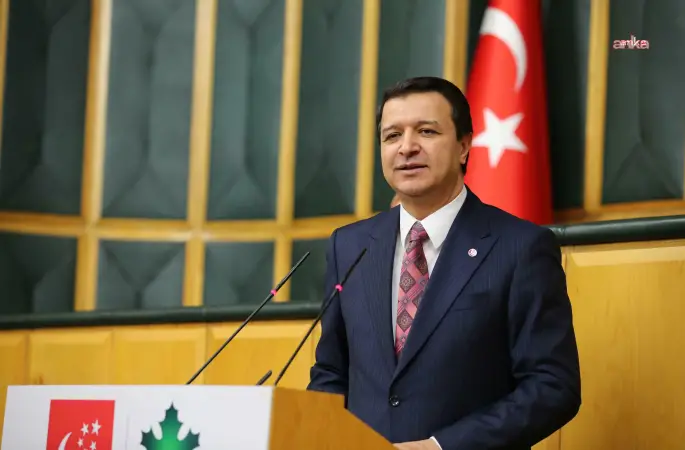 Özgürlük filosuna baskın... Arıkan: "Terörist İsrail’i lanetlemek için; tüm halkımızı bugün saat 11:00’de Eminönü Meydanı'na davet ediyoruz"dedi