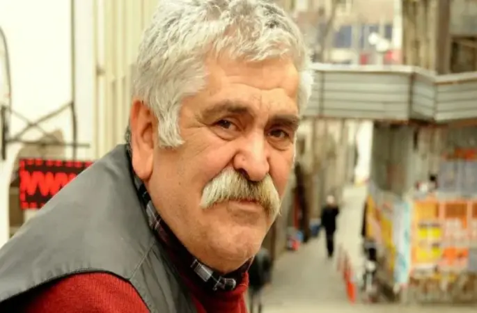 Pencere Yayınları'nın sahibi Yayıncı Muzaffer Erdoğdu yaşamını yitirdi.