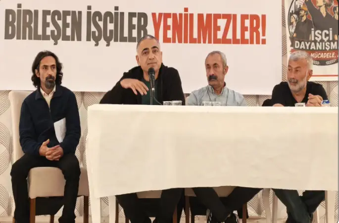Samsun'da "Anlatılan senin hikâyendir: İşçinin sözü, kentin yarını” paneli yapıldı