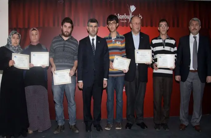 SULTANBEYLİ KURSİYERLERİNİ MEZUN ETTİ