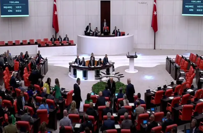 TBMM'de Can Atalay özel oturumu başladı... AKP'li vekiller yoklamaya katılmadı