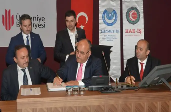 Toplu İş Sözleşmesi düzenlenen bir törenle imzalandı