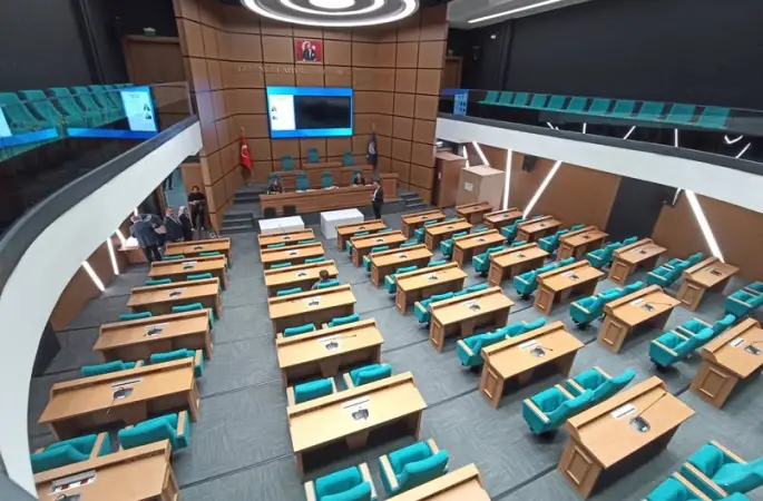 Üsküdar Belediyesi'nde başkan vekili seçimi... İlk turda AK Parti 21, CHP 19 oy aldı